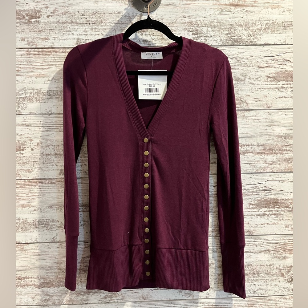 Zenana Outfitters Plum Button-Down Top SMALL